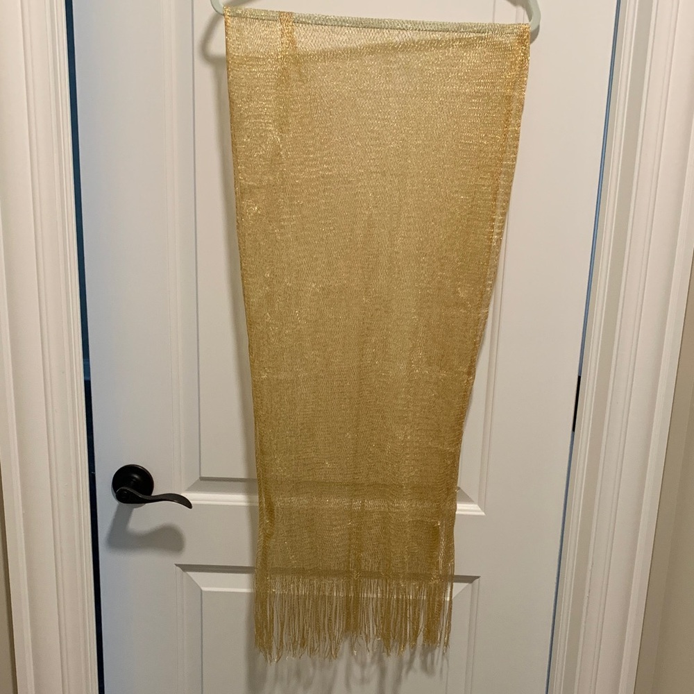 Elegant Gold Scarf